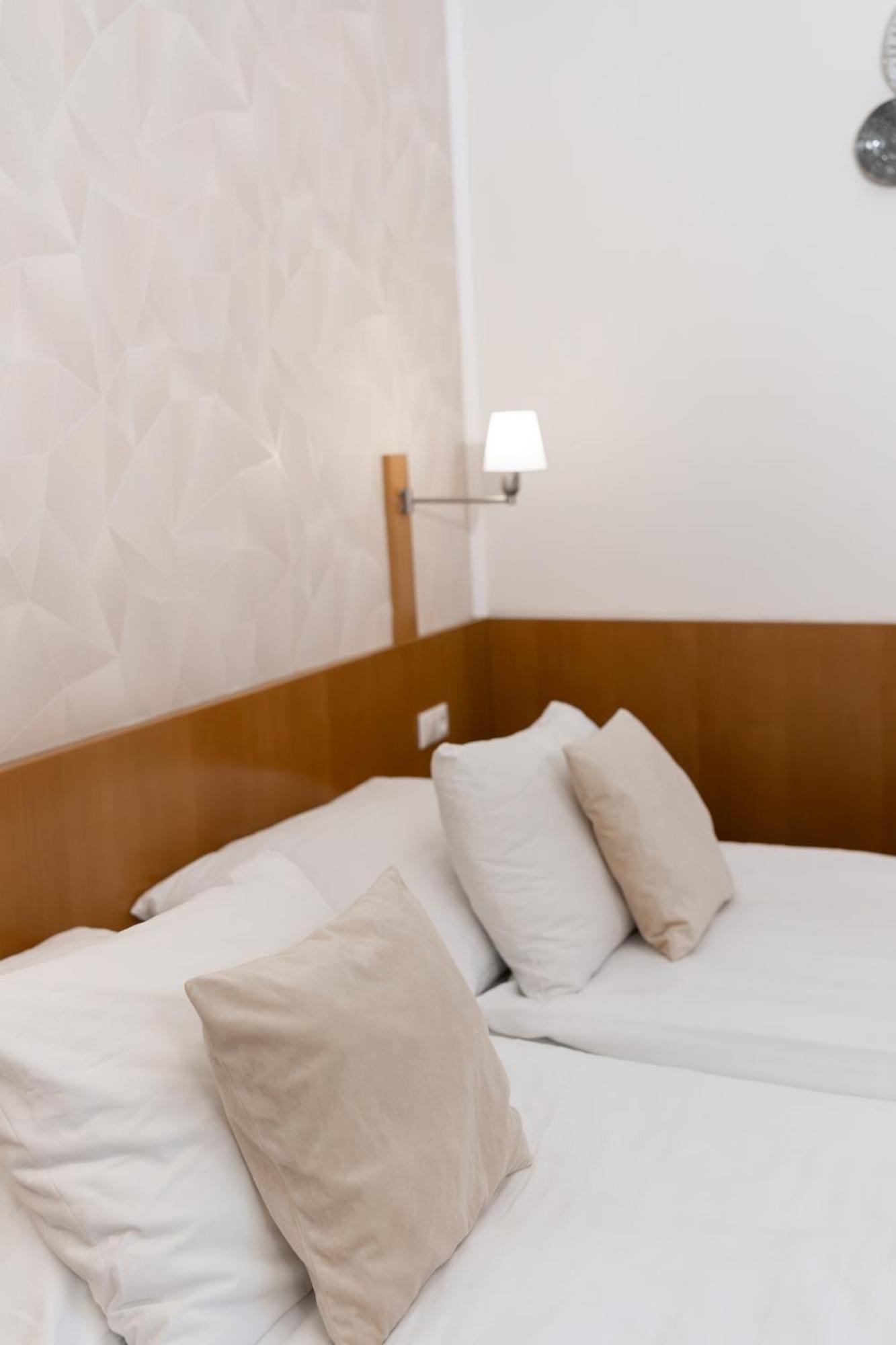 Hotel Apollon Litoměřice Extérieur photo